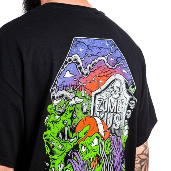Camiseta logo zombie kush 3